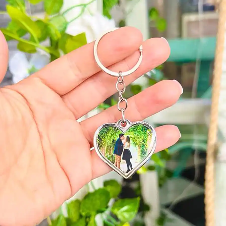 Pines Metálicos Medellín personalizados